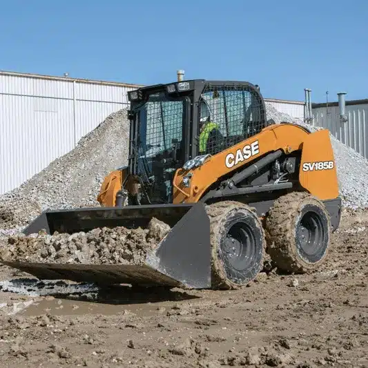 case-skid-steers-sv185b CASE SV185B carrying rocks